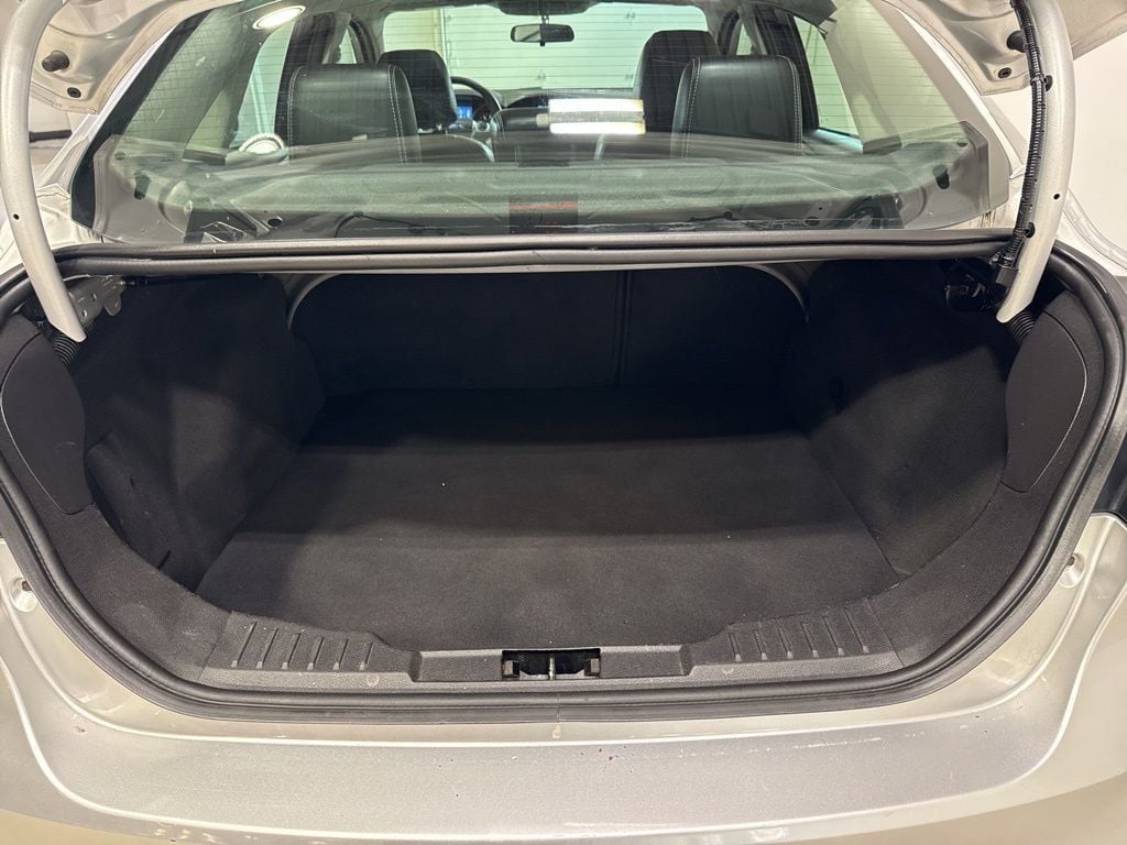 2014 Ford Focus 4dr Sedan SE - 22985694 - 33