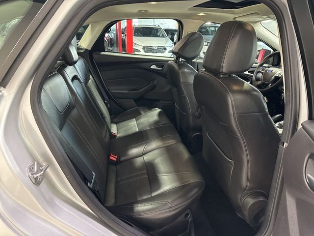 2014 Ford Focus 4dr Sedan SE - 22985694 - 34