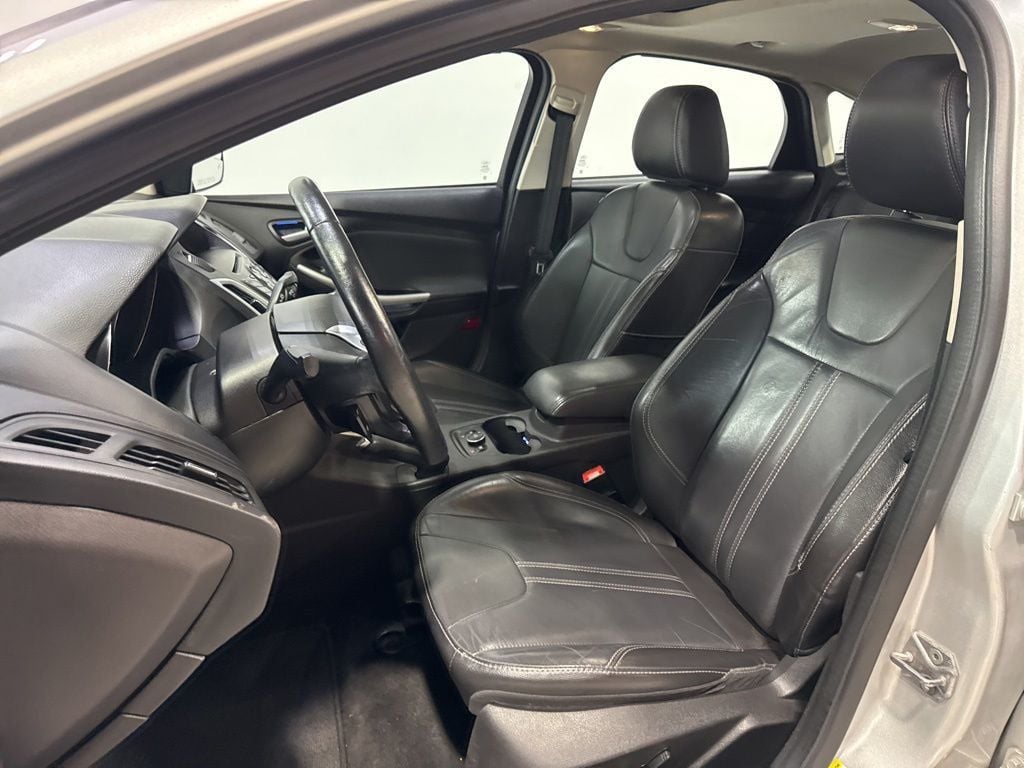 2014 Ford Focus 4dr Sedan SE - 23030235 - 21