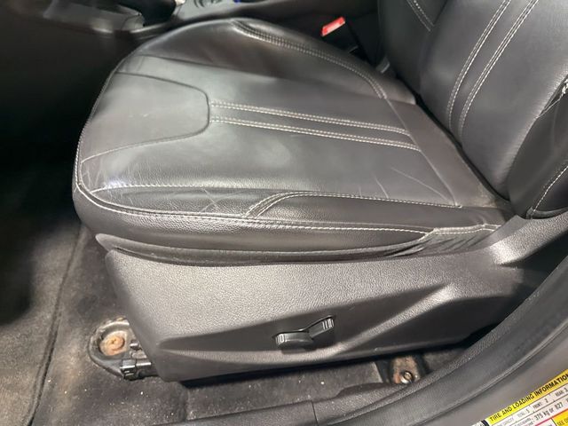 2014 Ford Focus 4dr Sedan SE - 23030235 - 23