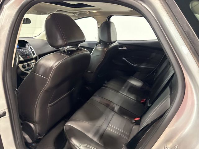 2014 Ford Focus 4dr Sedan SE - 23030235 - 30
