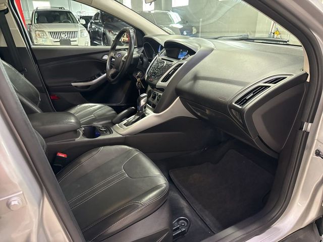 2014 Ford Focus 4dr Sedan SE - 23030235 - 38