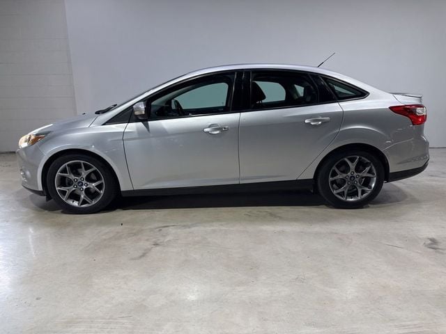 2014 Ford Focus 4dr Sedan SE - 23030235 - 3