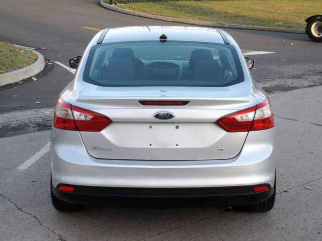 2014 Ford Focus 4dr Sedan SE - 22673035 - 13