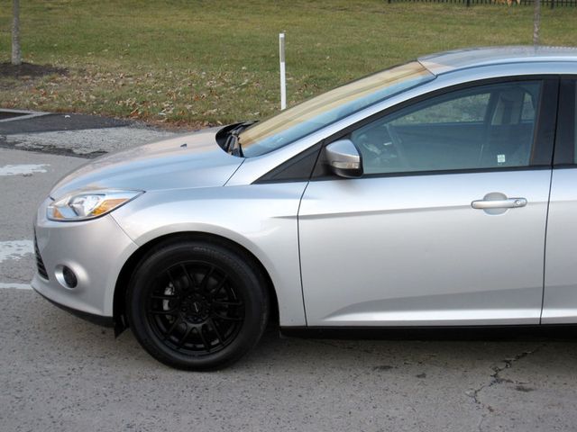 2014 Ford Focus 4dr Sedan SE - 22673035 - 6