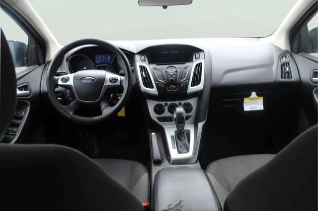 2014 Ford Focus 4dr Sedan SE - 23008688 - 6