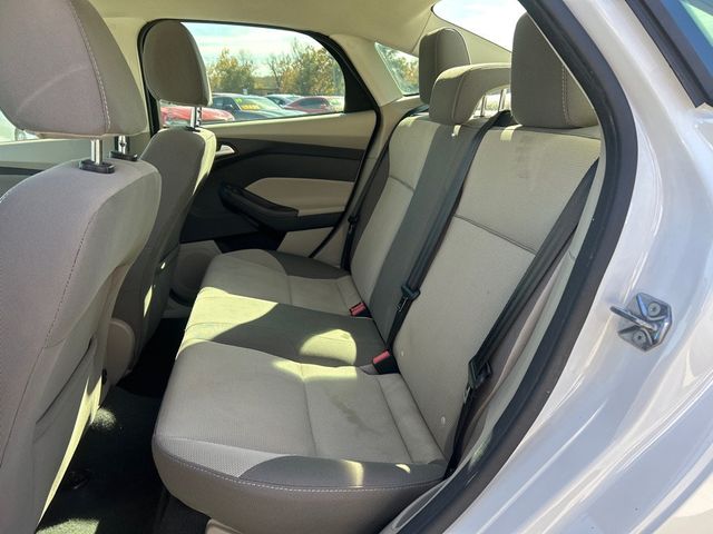2014 Ford Focus 4dr Sedan SE - 22947750 - 6