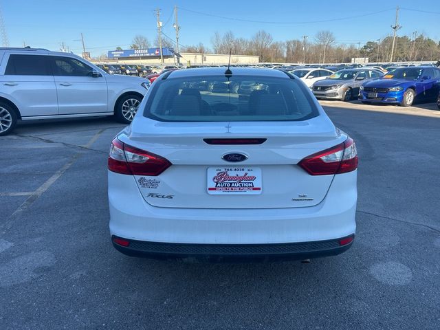 2014 Ford Focus 4dr Sedan SE - 22973416 - 4