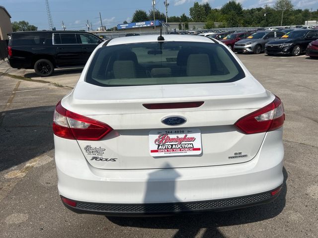 2014 Ford Focus 4dr Sedan SE - 23059463 - 4