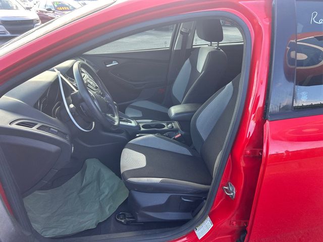 2014 Ford Focus 4dr Sedan SE - 23090825 - 7