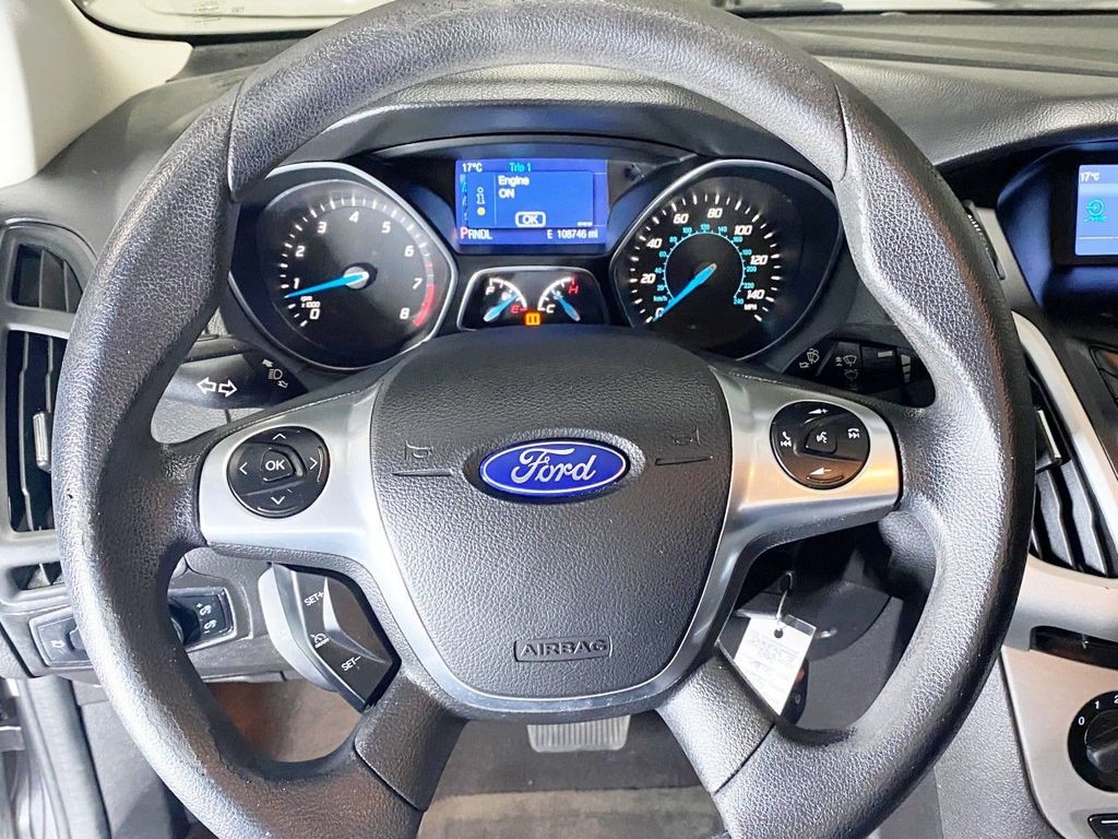2014 Ford Focus 4dr Sedan SE - 22183946 - 27