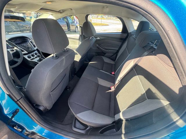 2014 Ford Focus 4dr Sedan SE - 22946456 - 9
