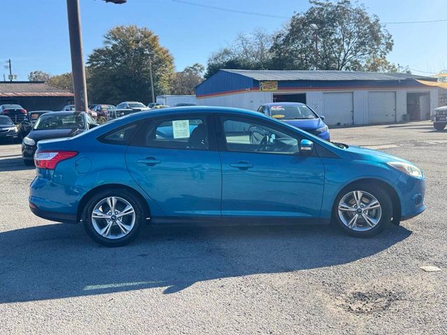 2014 Ford Focus 4dr Sedan SE - 22946456 - 5