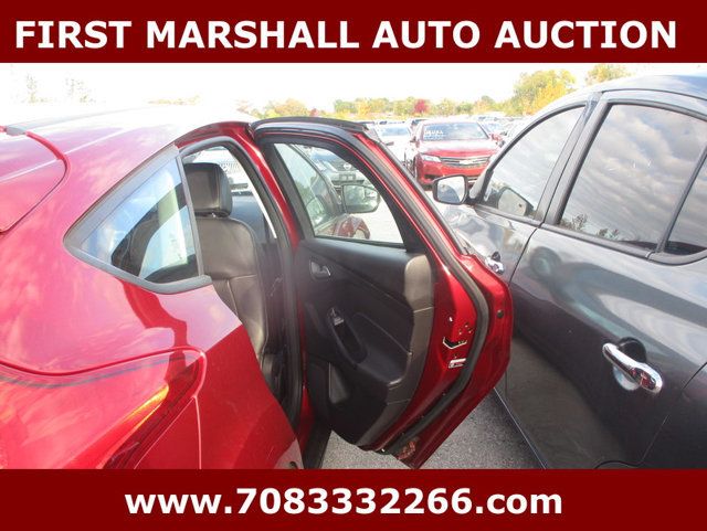 2014 Ford Focus 5dr Hatchback SE - 22942699 - 4