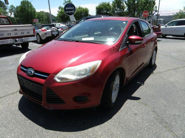 2014 Ford Focus 5dr Hatchback SE - 23033058 - 4