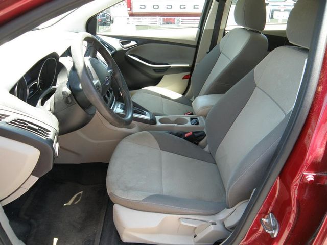 2014 Ford Focus 5dr Hatchback SE - 23033058 - 6
