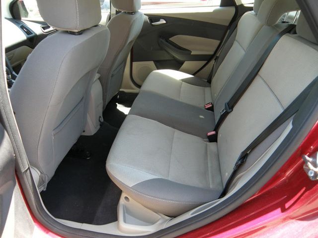 2014 Ford Focus 5dr Hatchback SE - 23033058 - 7