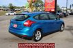 2014 Ford Focus 5dr Hatchback SE - 22615482 - 4