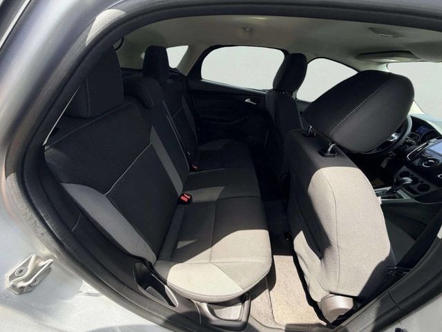 2014 Ford Focus 5dr Hatchback SE - 23044852 - 22