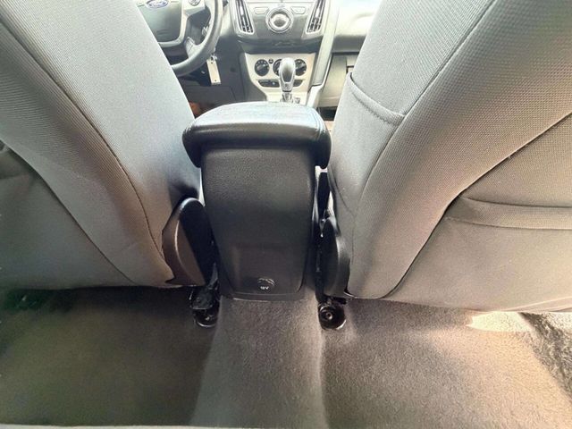 2014 Ford Focus 5dr Hatchback SE - 23044852 - 23