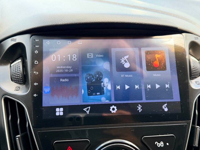 2014 Ford Focus 5dr Hatchback SE - 23044852 - 34