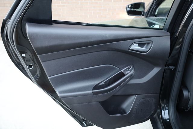 2014 Ford Focus 5dr Hatchback SE - 22969128 - 15