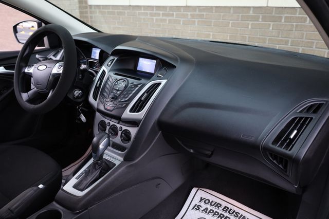 2014 Ford Focus 5dr Hatchback SE - 22969128 - 24