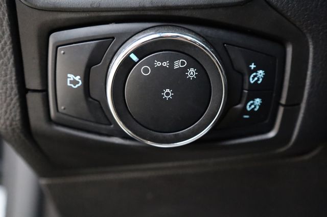 2014 Ford Focus 5dr Hatchback SE - 22969128 - 29