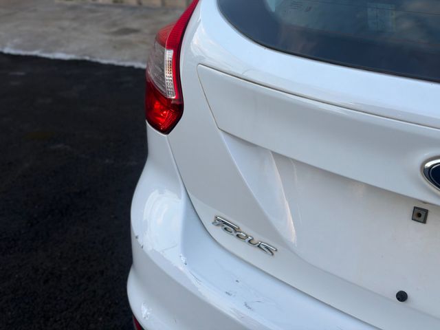 2014 Ford Focus 5dr Hatchback SE - 23061366 - 6