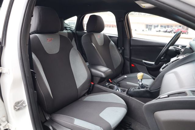 2014 Ford Focus 5dr Hatchback ST - 22970725 - 21