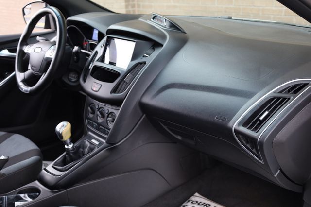 2014 Ford Focus 5dr Hatchback ST - 22970725 - 23