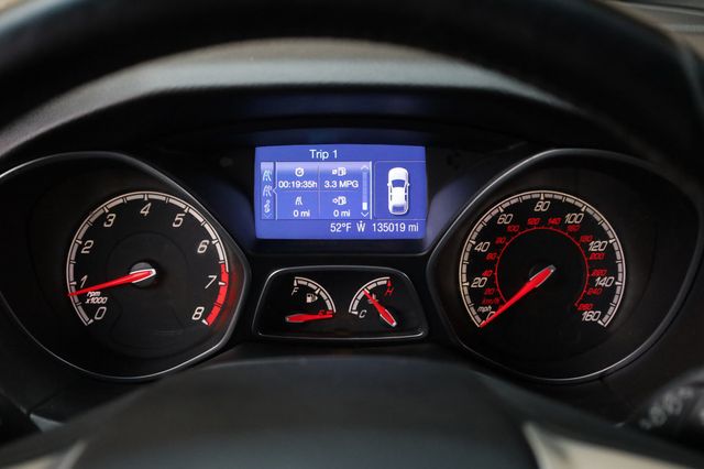 2014 Ford Focus 5dr Hatchback ST - 22970725 - 37