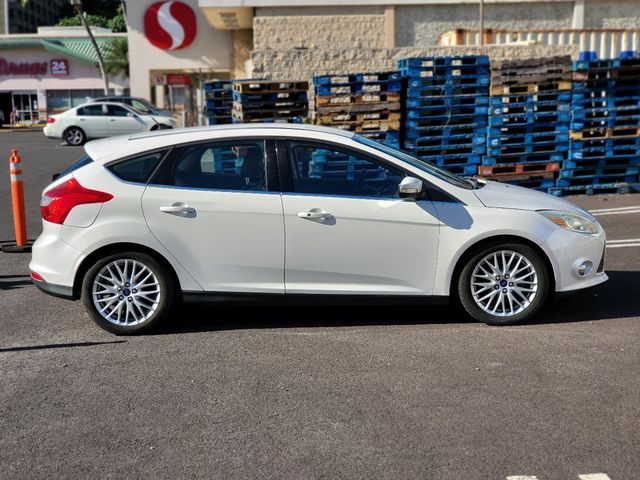 2014 Ford Focus 5dr Hatchback Titanium - 22973738 - 4