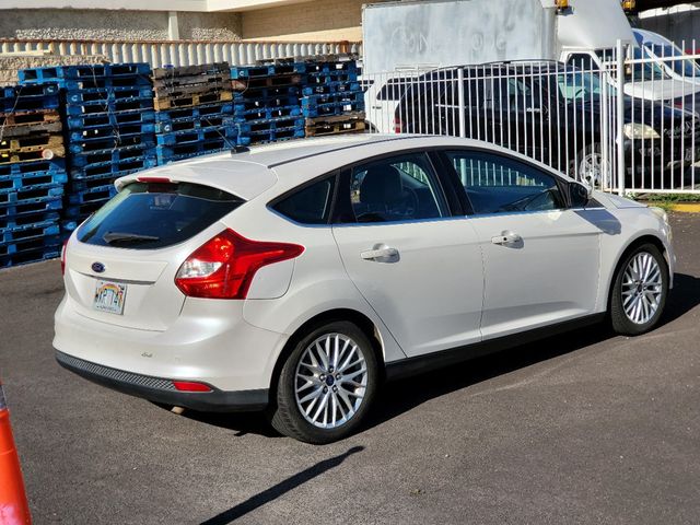 2014 Ford Focus 5dr Hatchback Titanium - 22973738 - 5