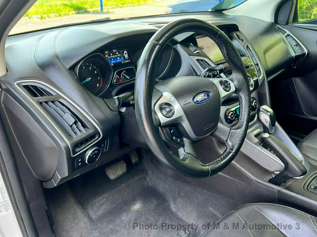 2014 Ford Focus 5dr Hatchback Titanium ** 1 owner ** - 21940259 - 9