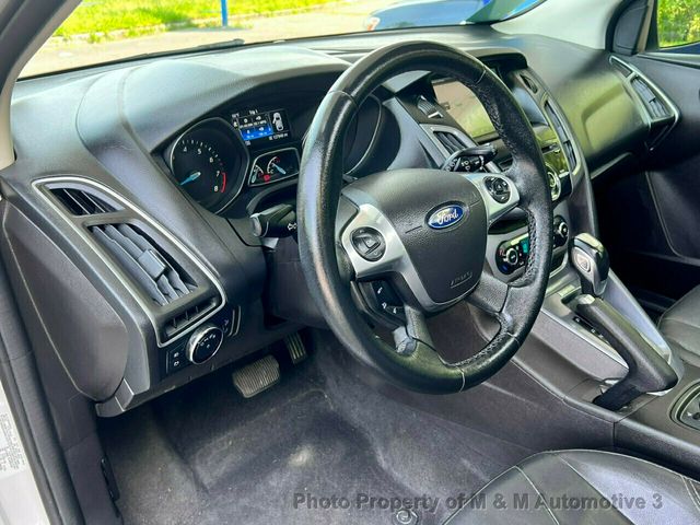 2014 Ford Focus 5dr Hatchback Titanium ** 1 owner ** - 21940259 - 9