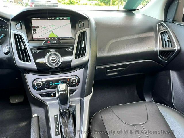 2014 Ford Focus 5dr Hatchback Titanium ** 1 owner ** - 21940259 - 14