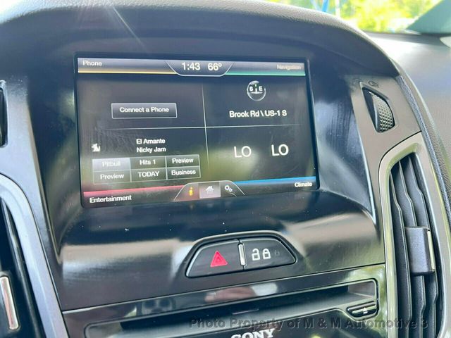 2014 Ford Focus 5dr Hatchback Titanium ** 1 owner ** - 21940259 - 17