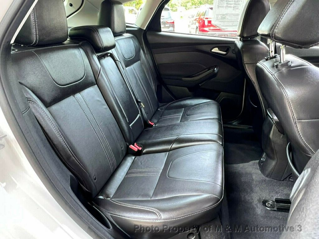 2014 Ford Focus 5dr Hatchback Titanium ** 1 owner ** - 21940259 - 19
