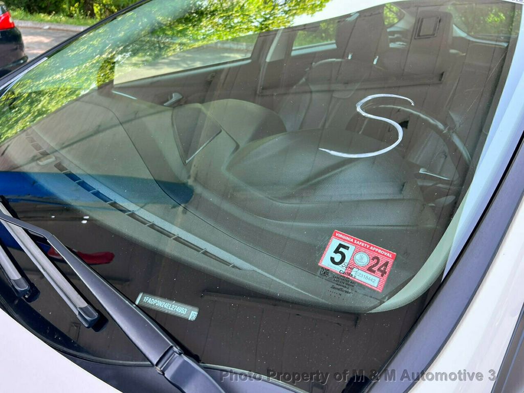 2014 Ford Focus 5dr Hatchback Titanium ** 1 owner ** - 21940259 - 22