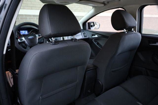 2014 Ford Focus SE - 23050872 - 16