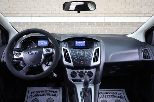 2014 Ford Focus SE - 23050872 - 25