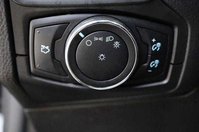 2014 Ford Focus SE - 23050872 - 29