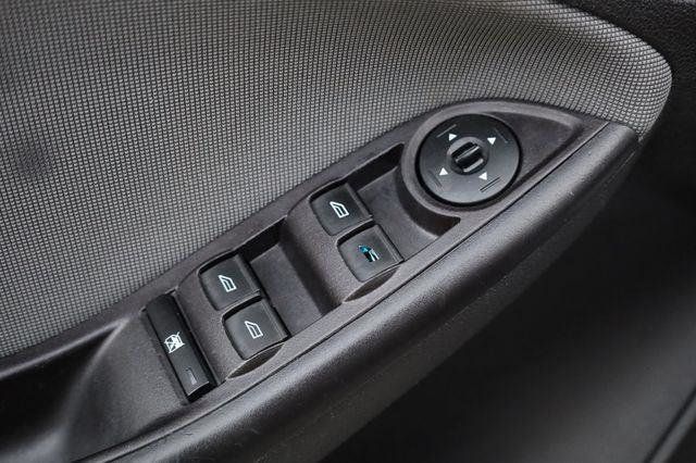 2014 Ford Focus SE - 23050872 - 31