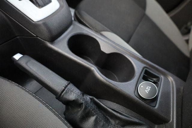 2014 Ford Focus SE - 23050872 - 36