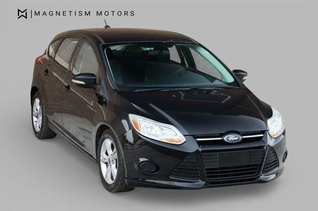 2014 Ford Focus SE - 23050872 - 3