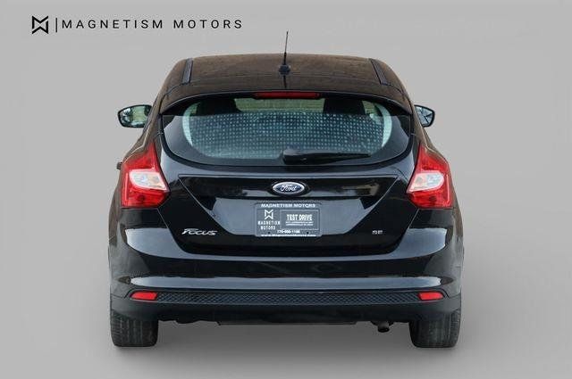 2014 Ford Focus SE - 23050872 - 7