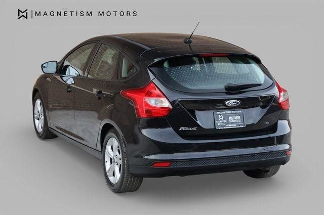 2014 Ford Focus SE - 23050872 - 8