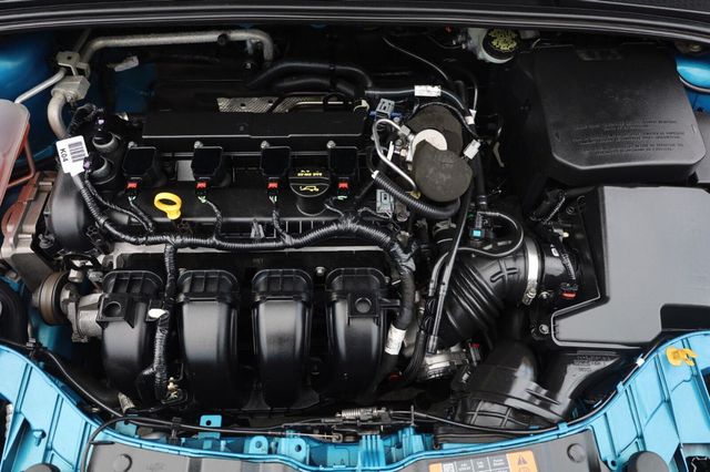2014 Ford Focus SE - 23074050 - 11