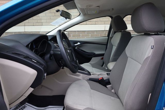 2014 Ford Focus SE - 23074050 - 16